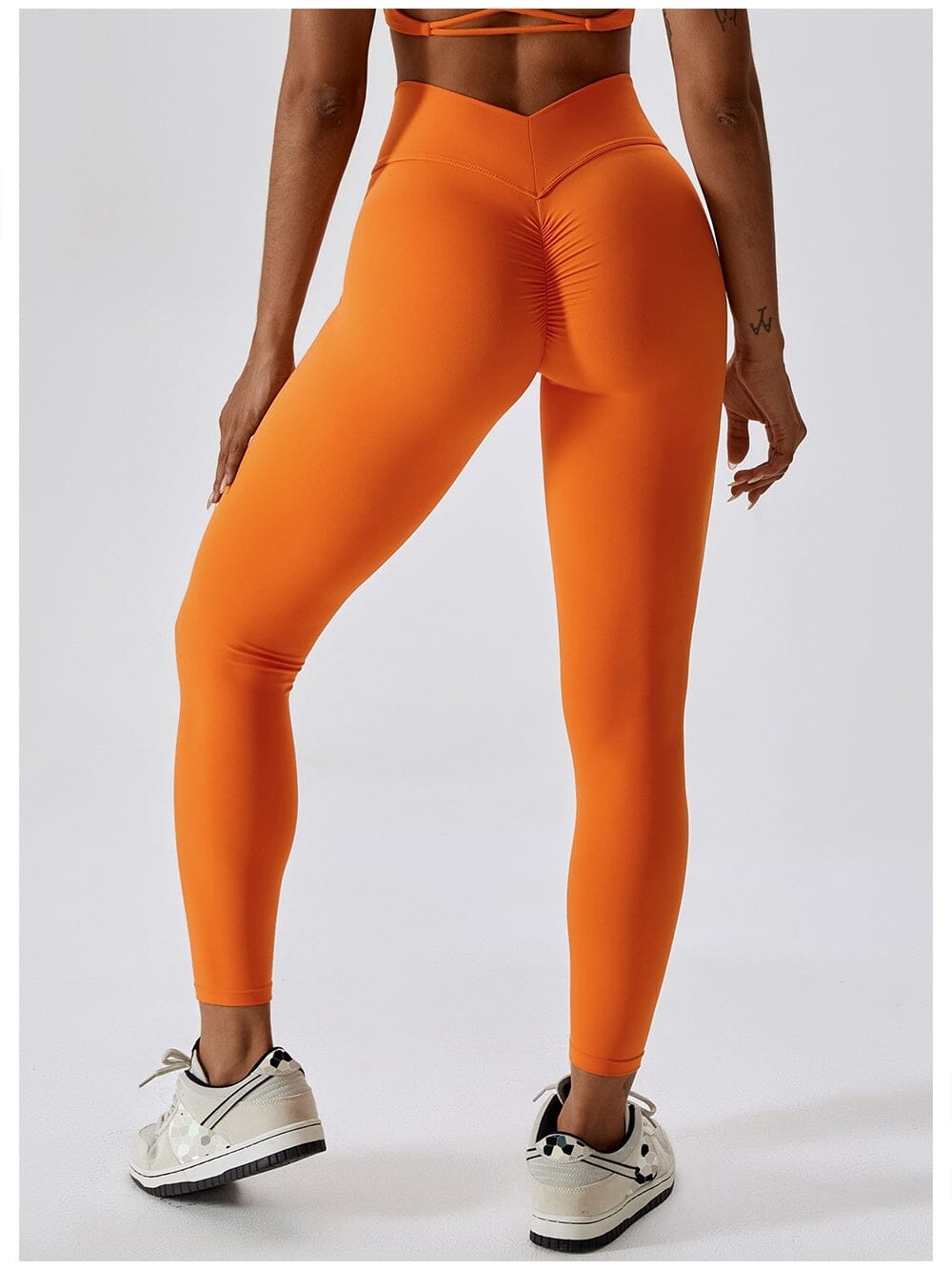 Εκπτώσεις σε Strappy Straight Push Up Leggings (χωρίς ραφές).