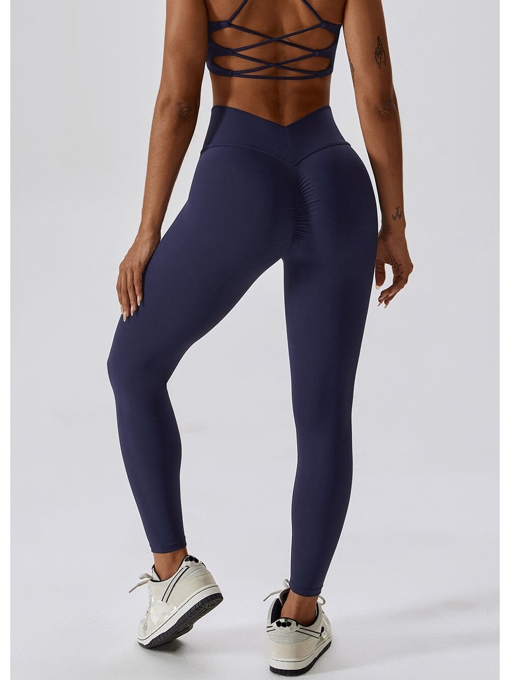 Εκπτώσεις σε Strappy Straight Push Up Leggings (χωρίς ραφές).