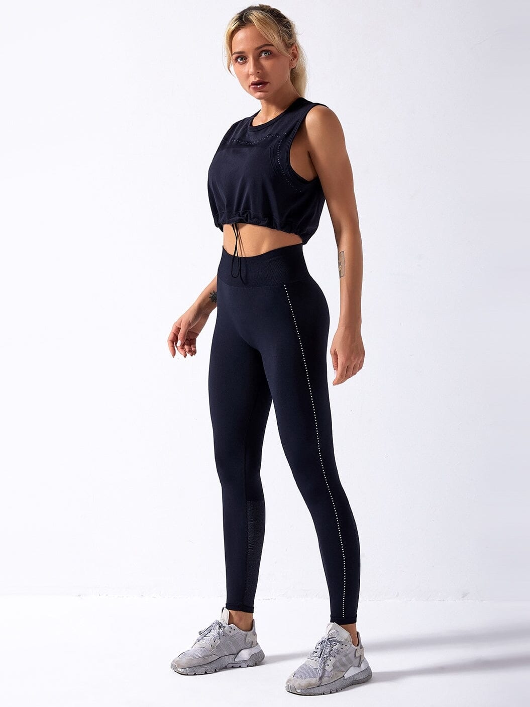 Ensemble Sport 2 pièces Legging et Top Ensemble Sport helankezatrening.com sa Noir